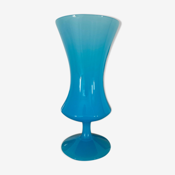 Vase opaline bleue