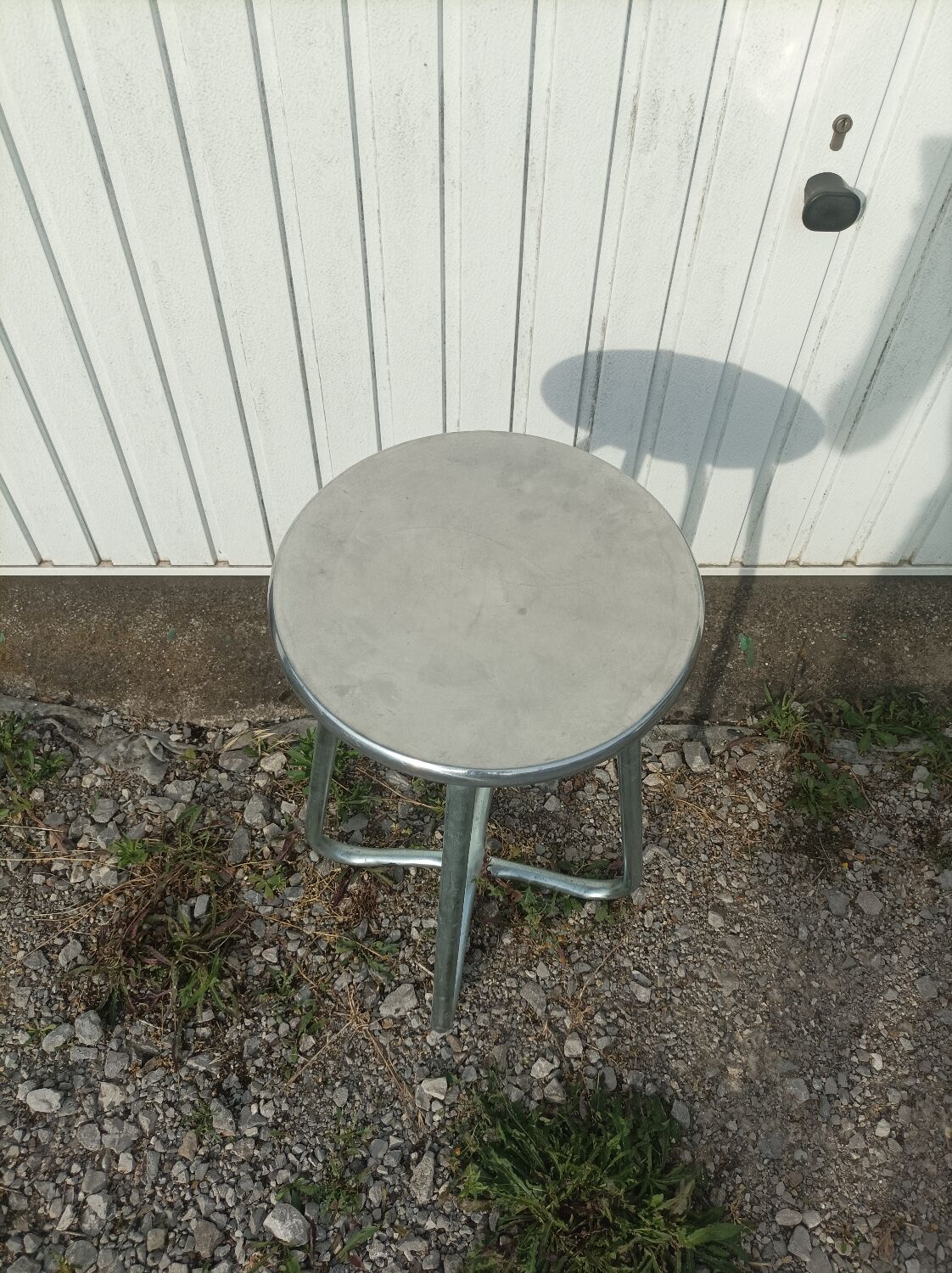 Pair of stools Habitat in cast aluminum 1980 vintage