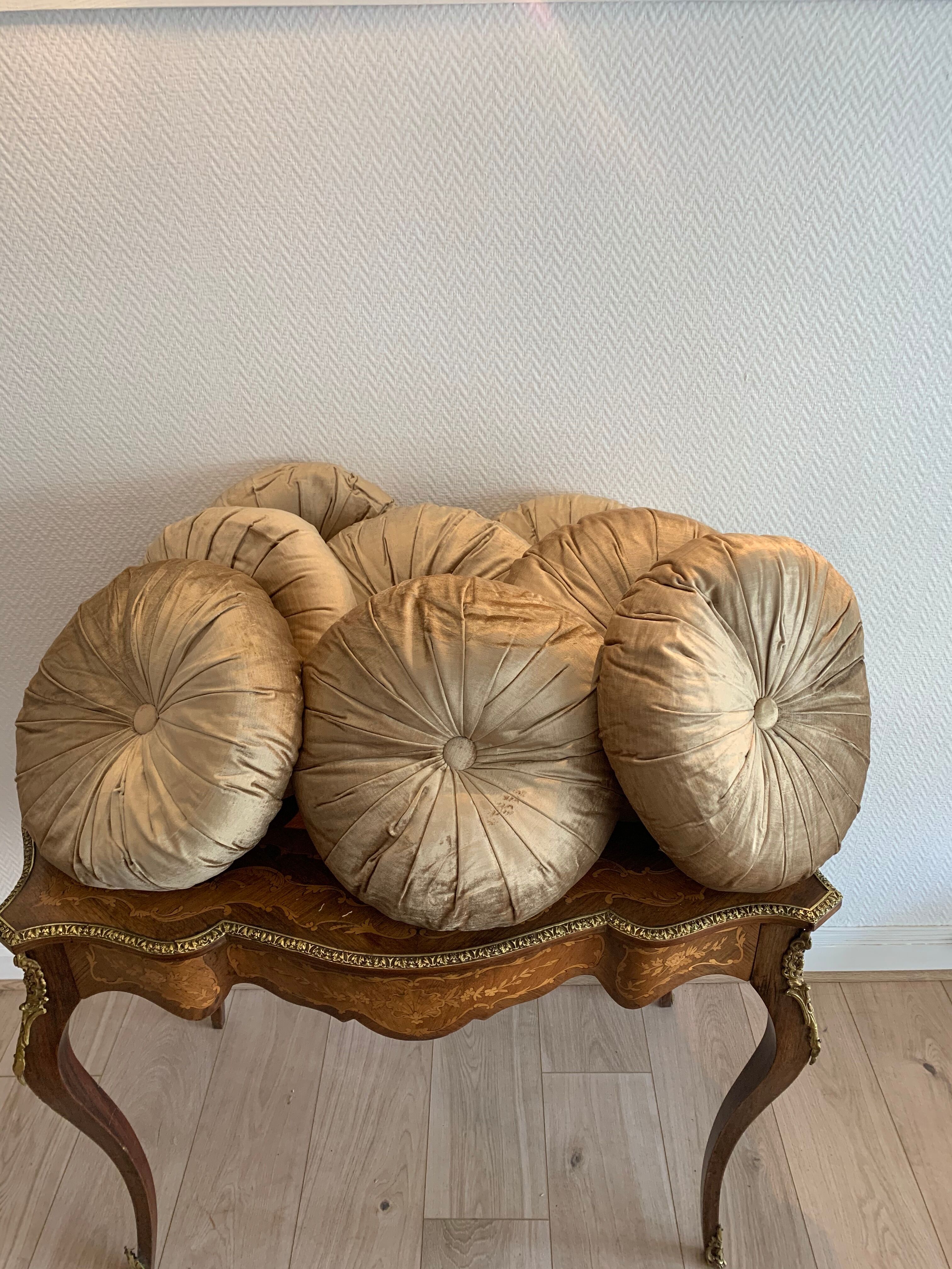 Gold lamé round velvet cushion