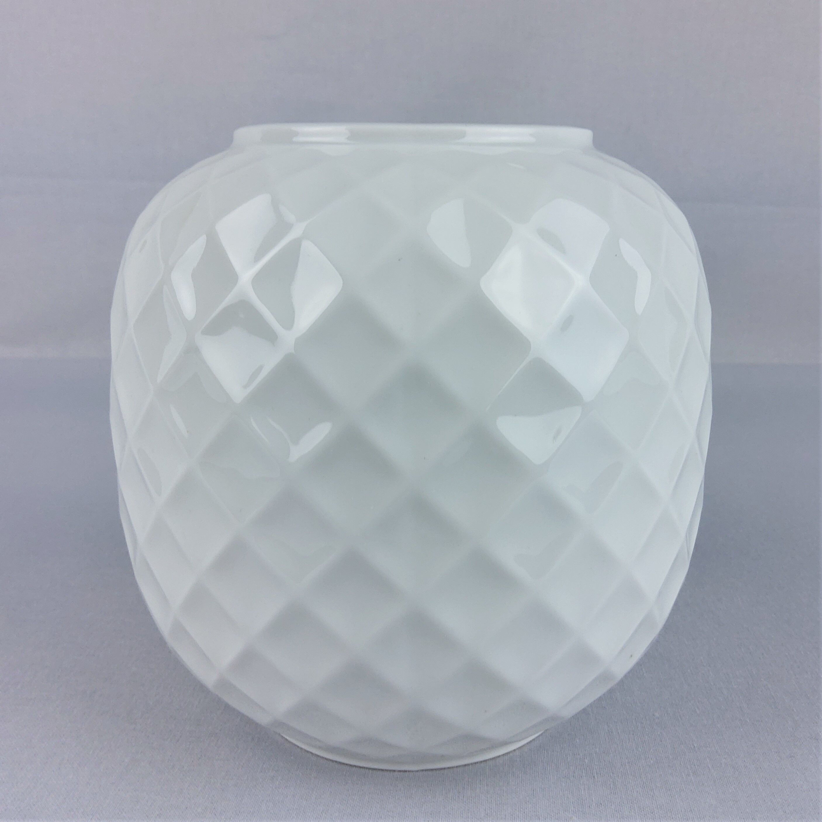 Thomas vintage porcelain white vase 1970