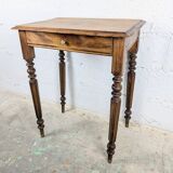 The small table with Louis XVI charm.