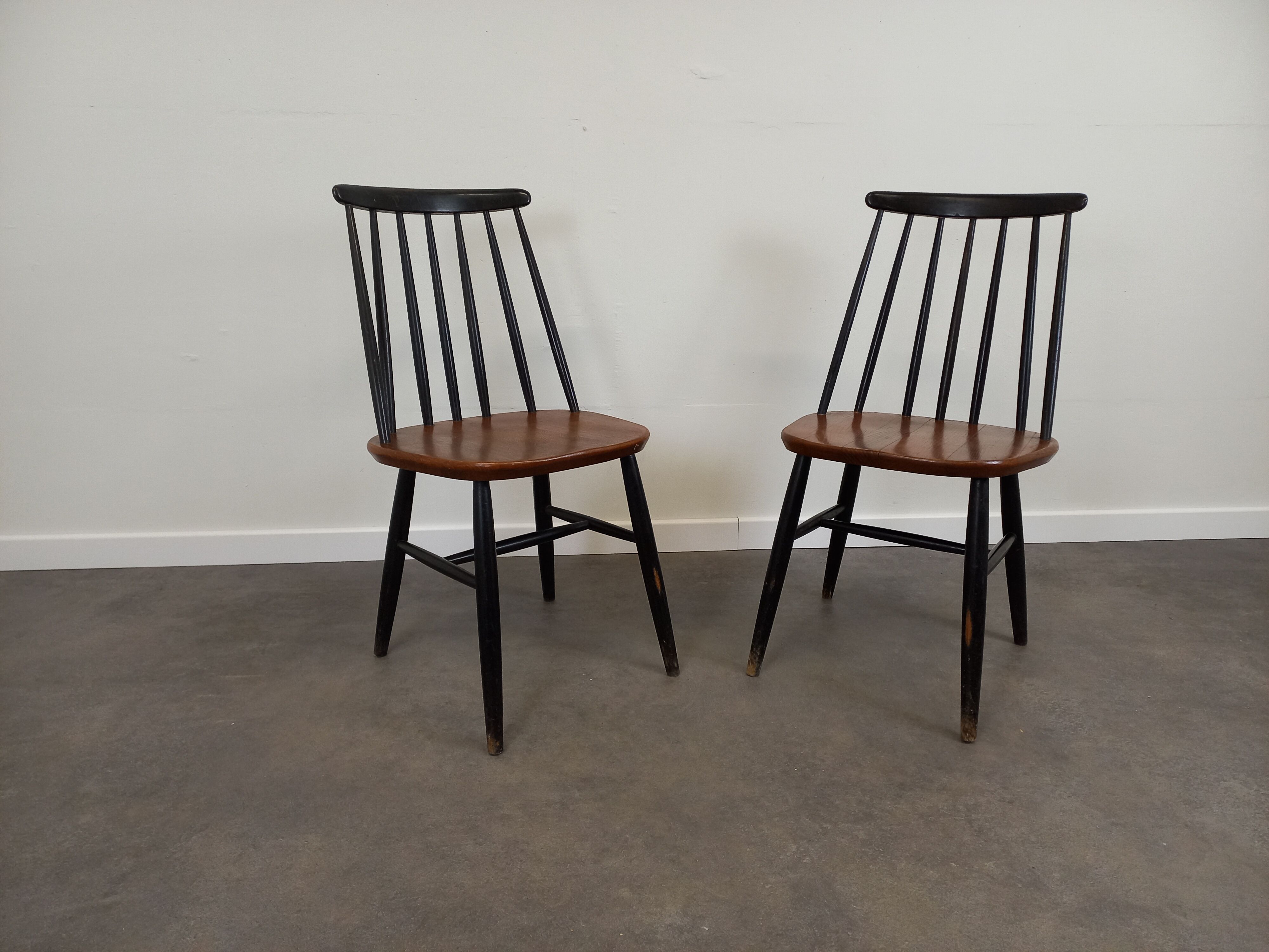 Pair of Scandinavian chairs