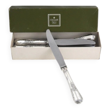 Christofle Marly, 12 silver-plated table knives, in excellent condition.