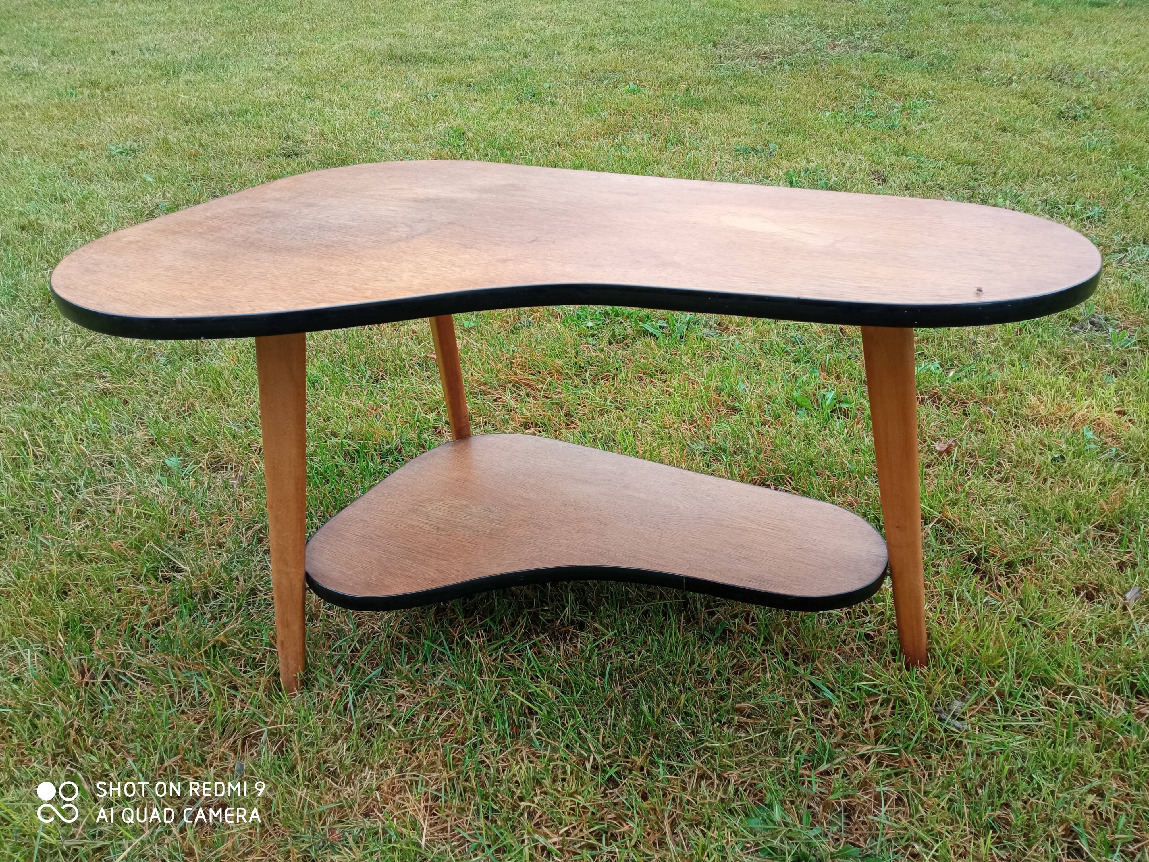 Bean shaped living room table 60
