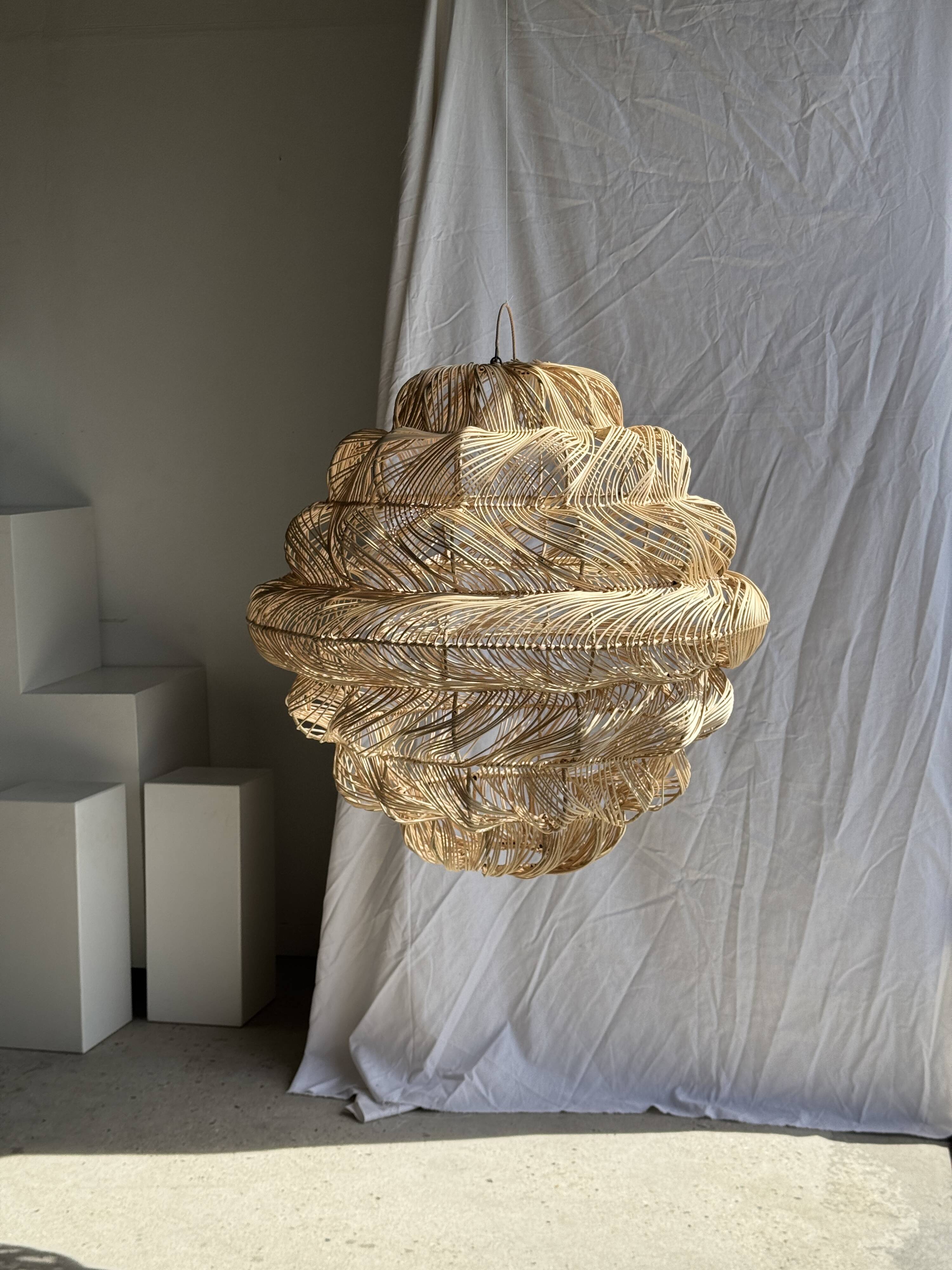 Suspension or rattan lampshade in an elongated spherical shape, layered H80 D