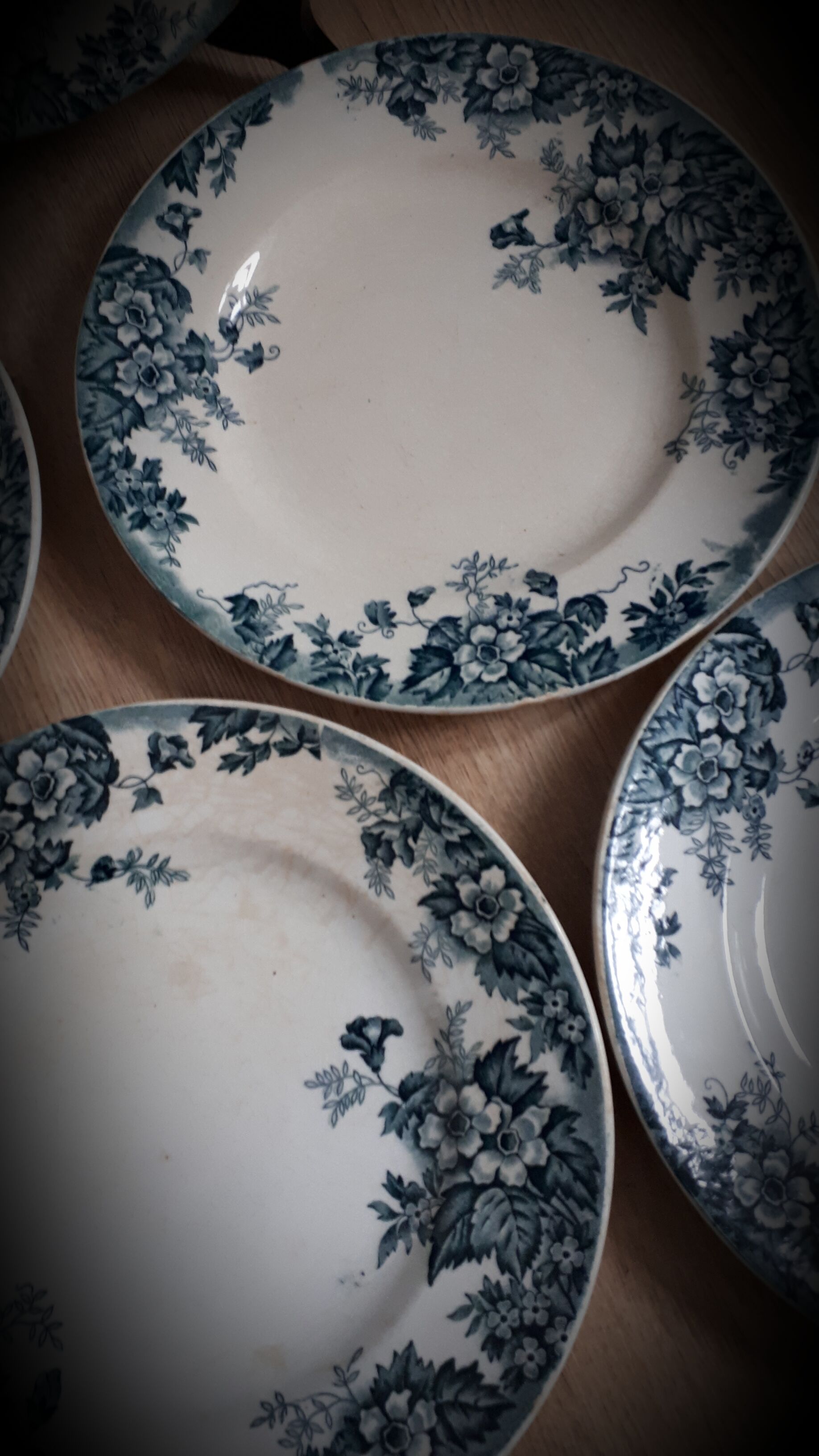 6 Marie Louise flat plates