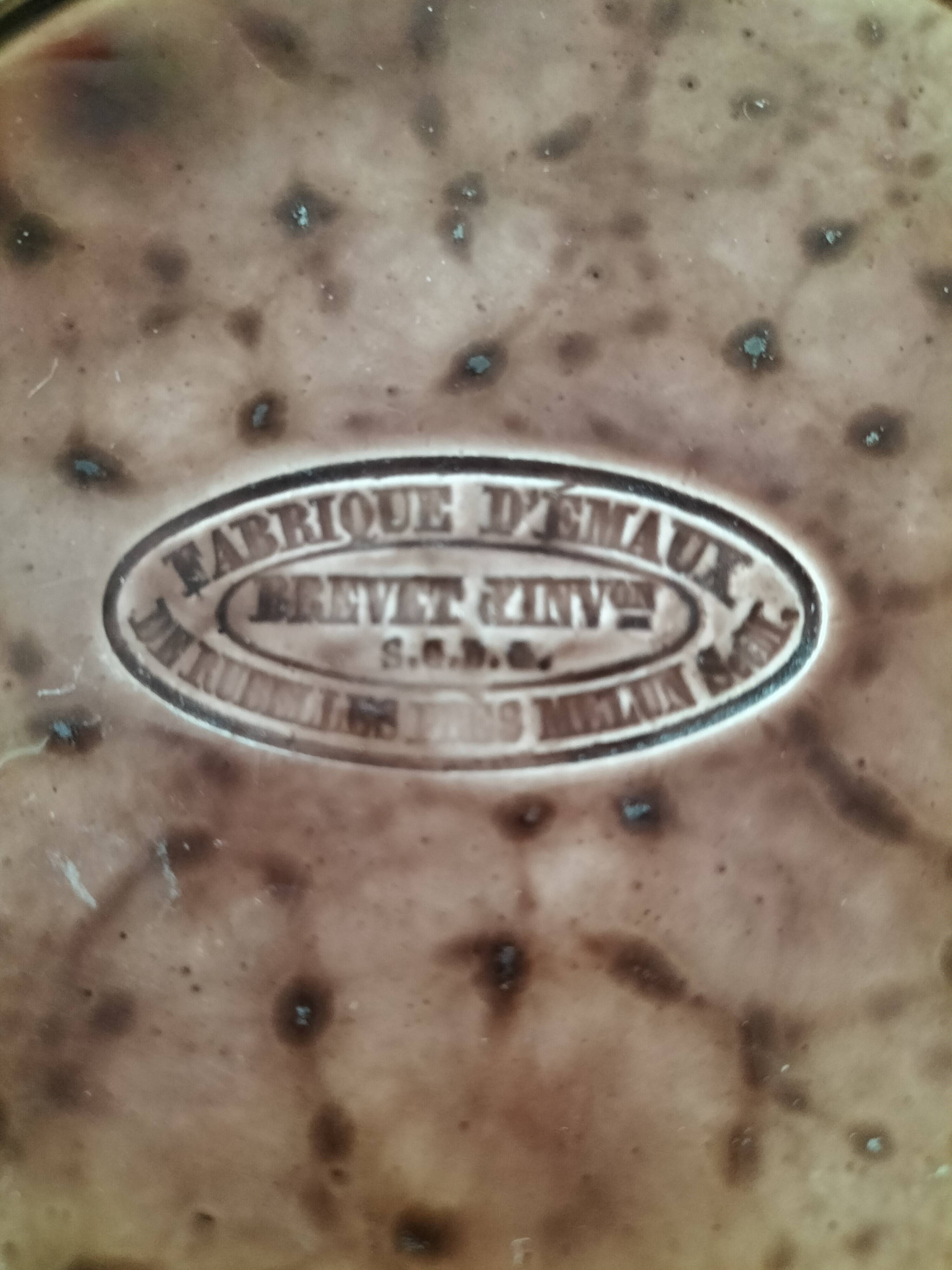 Pair of antique plates - Rubelles Enamel Factory (circa 1845–1855)