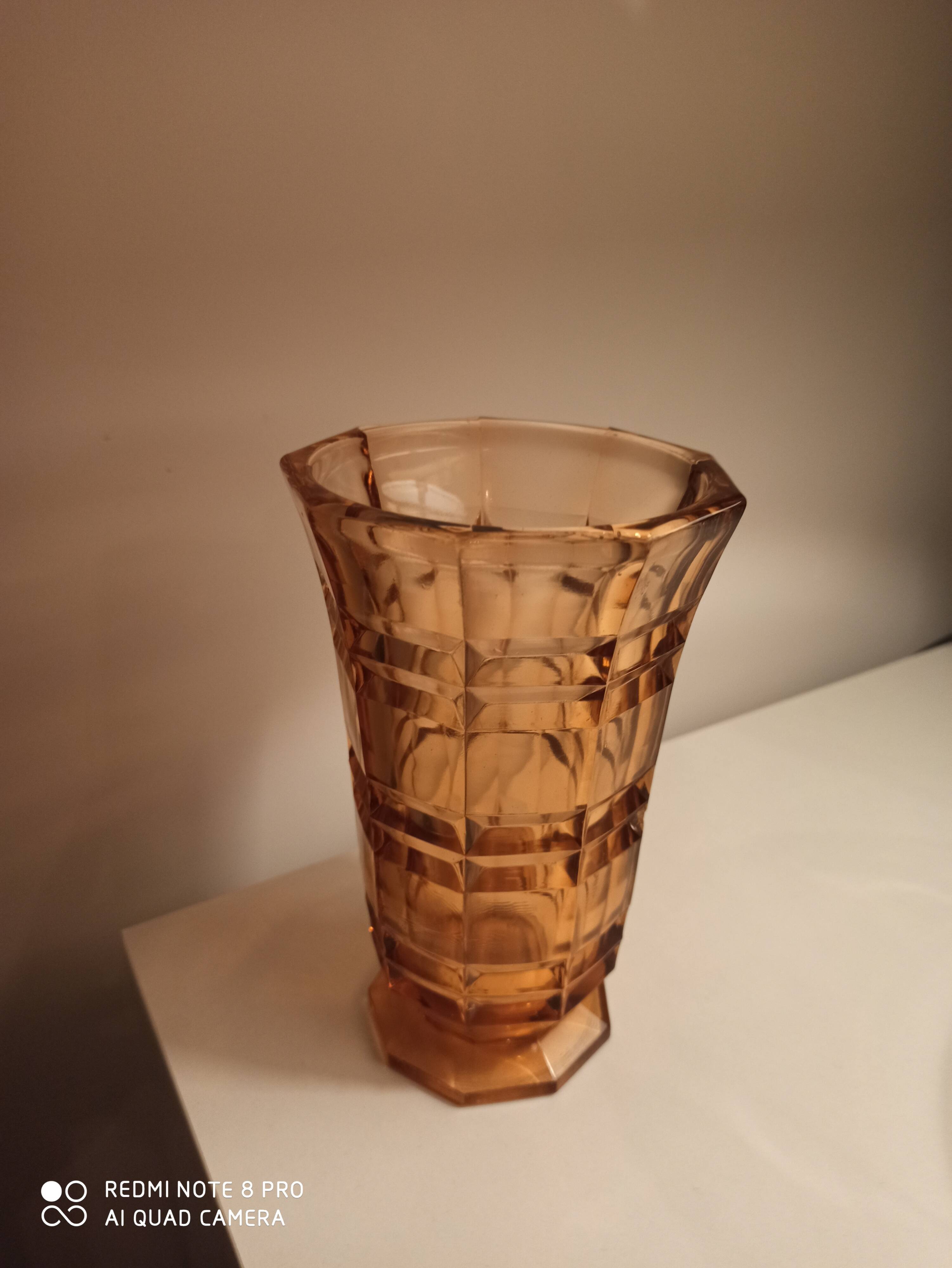Vase à facettes art déco vintage