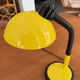 Lampe de table articulée jaune