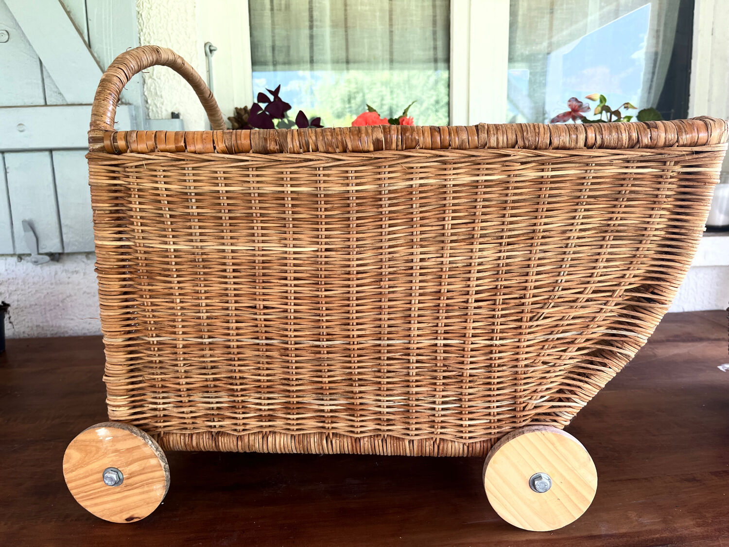 Rattan trolley/stroller