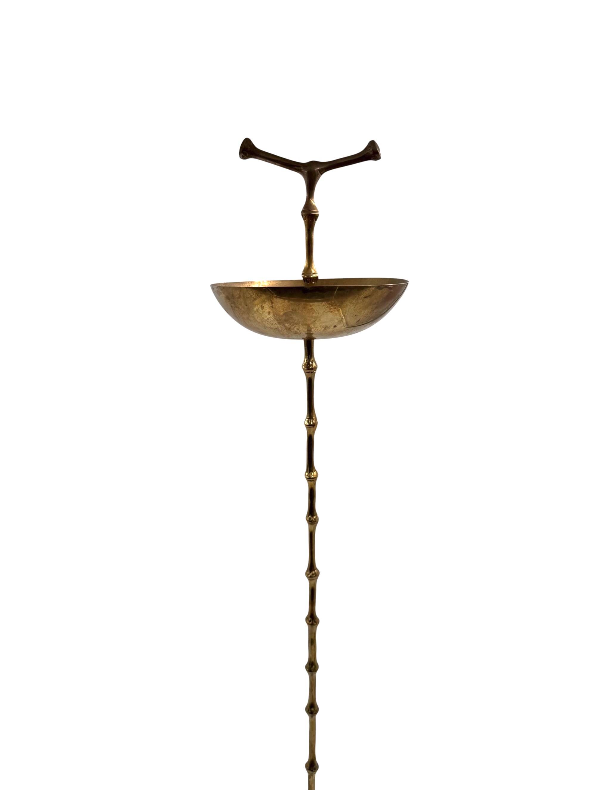 Hollywood regency brass floor ashtray, Maison Bagues France, 1970