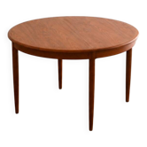 "Mod. 15" teak extendable dining table by Niels Moller