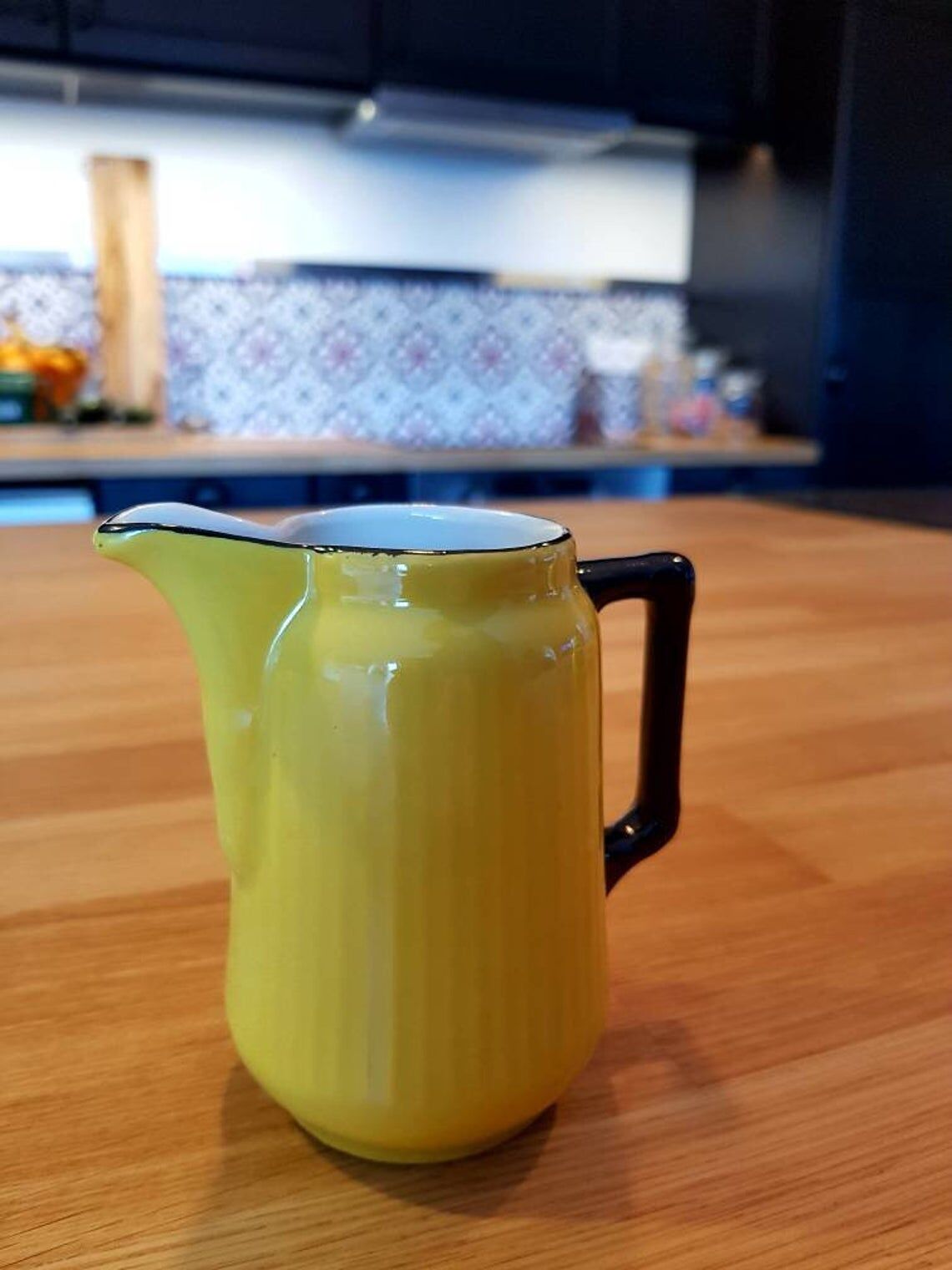 Milk and sugar pot in earthenware