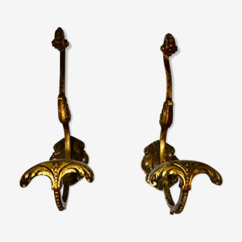 Bronze coat hanger pair