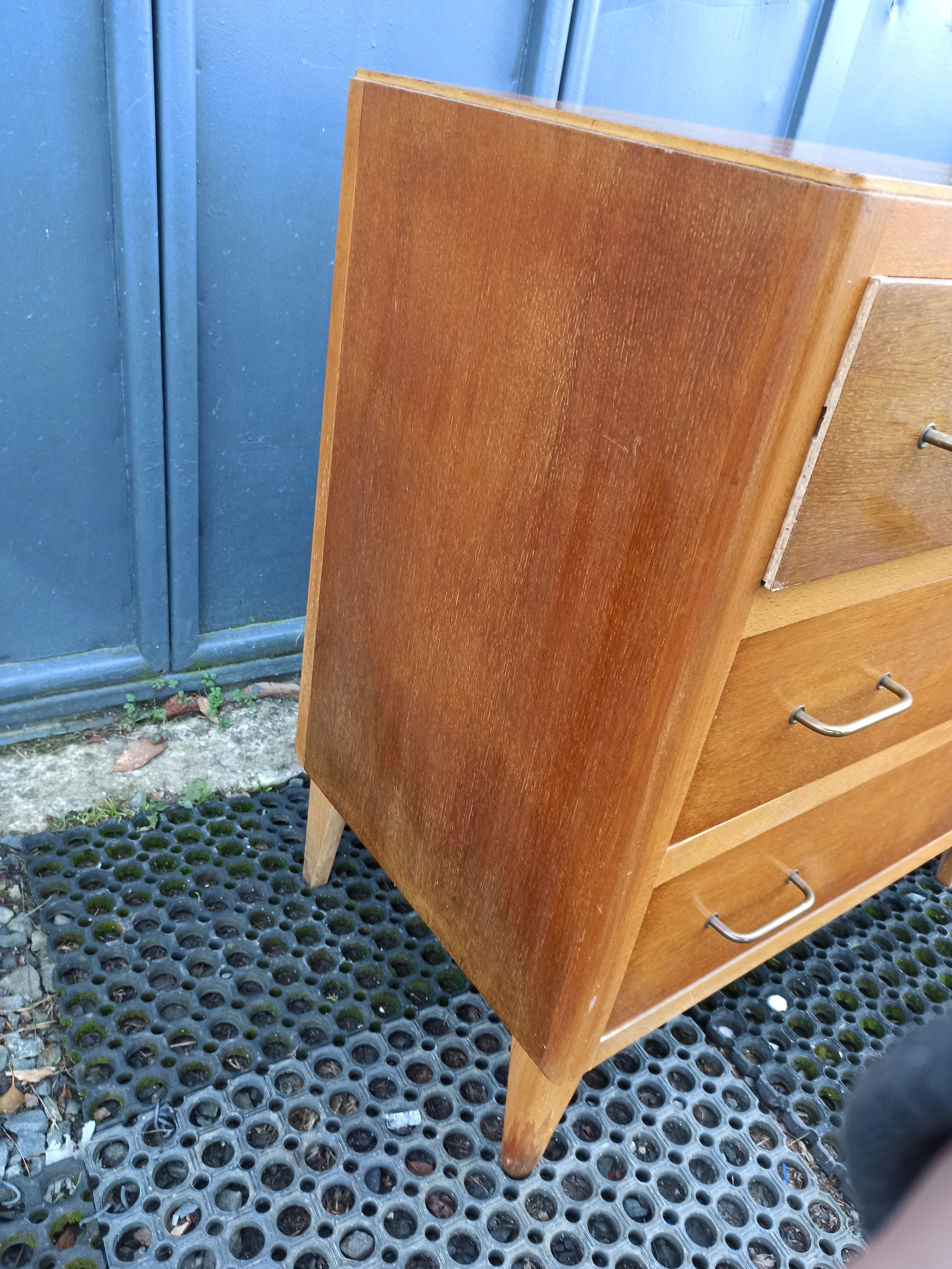 Commode des années 50/60 - 3 tiroirs