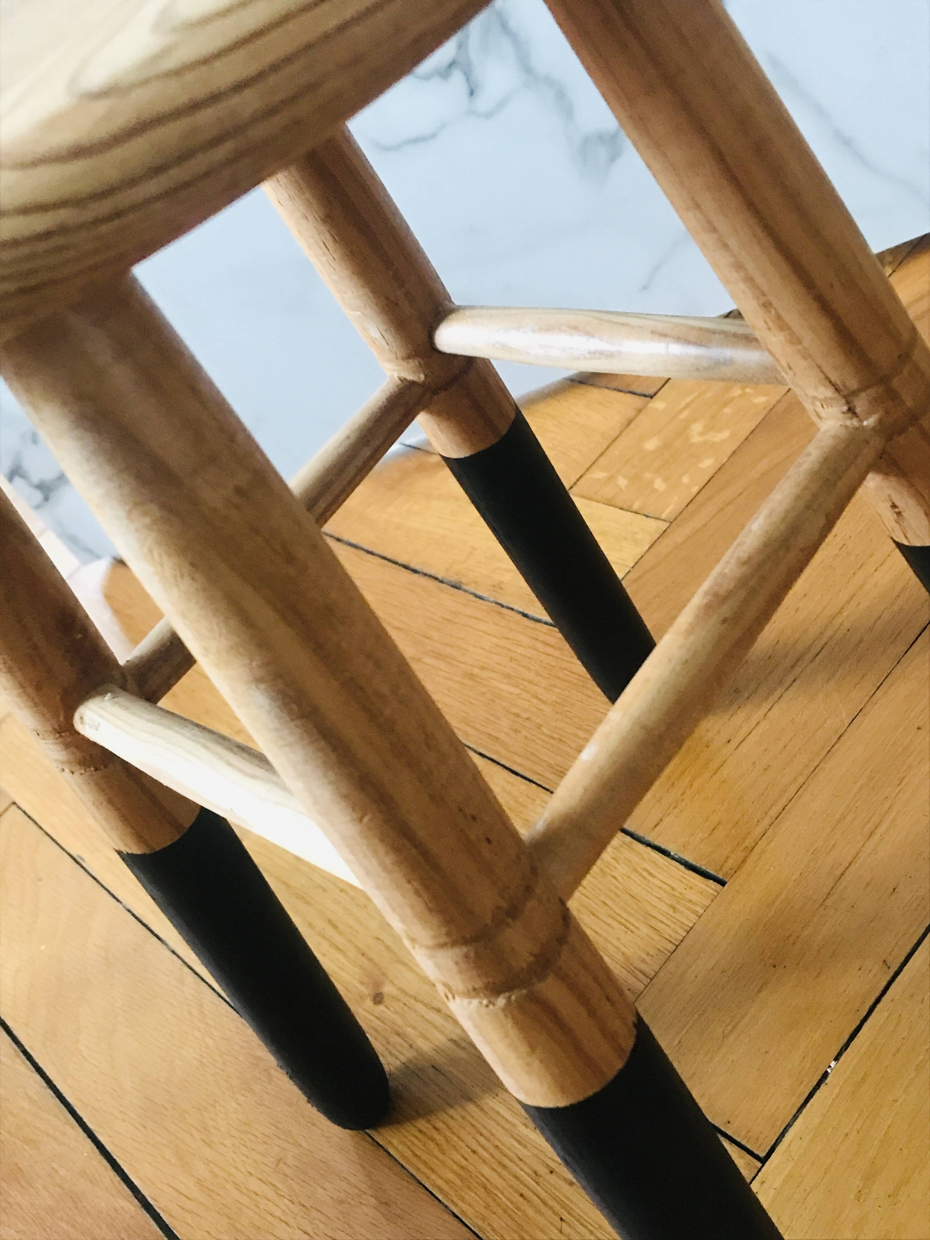 Solid wood stool with black legs