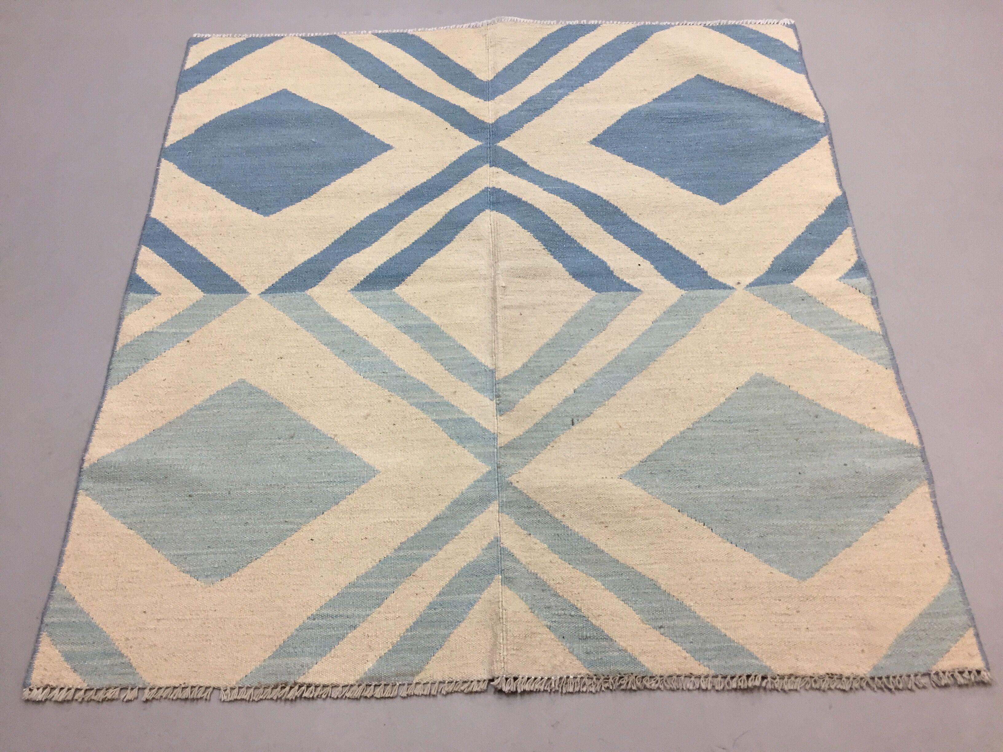 Turkish kilim 125x120 cm