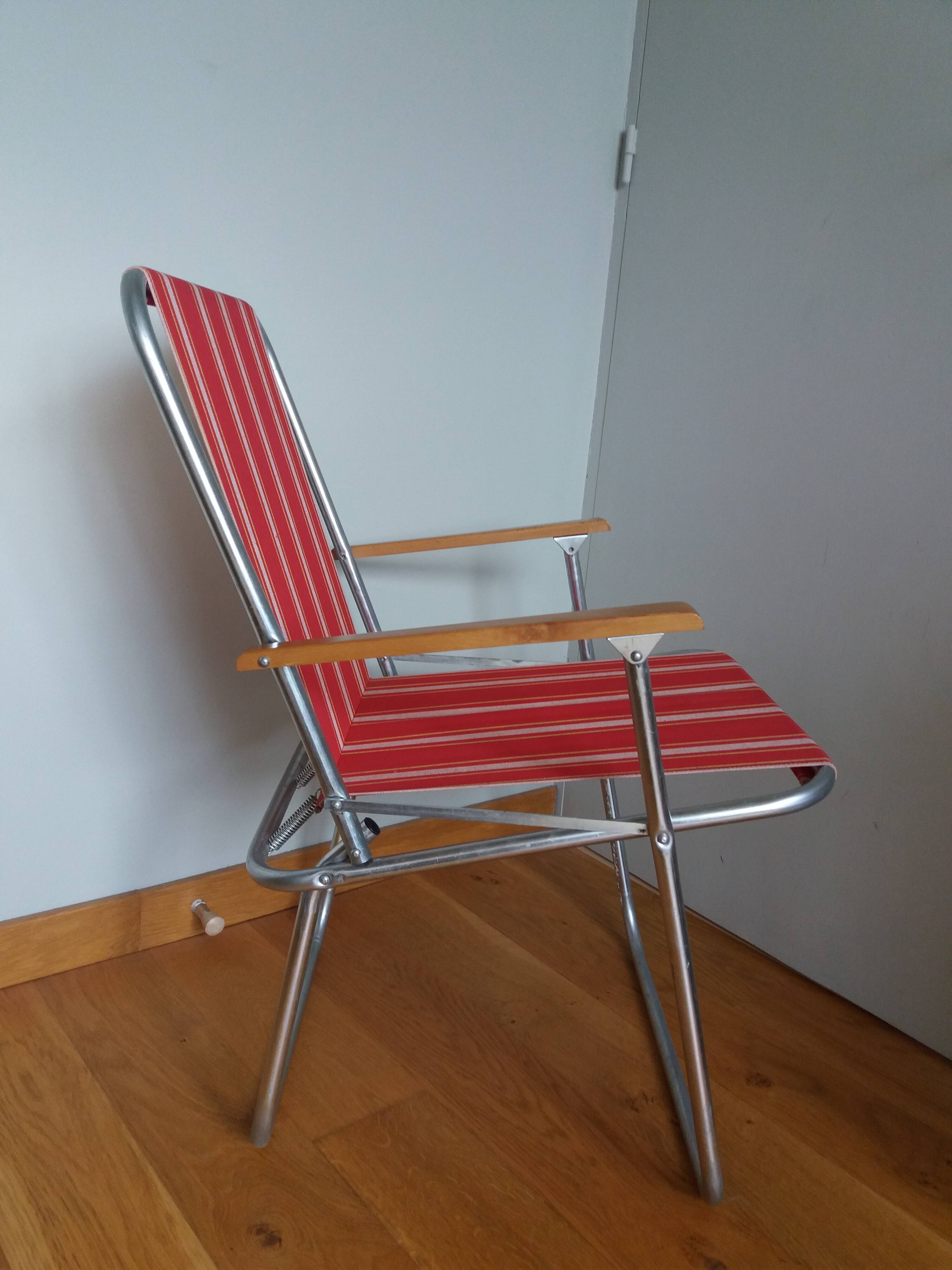 Folding garden or camping armchair