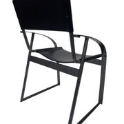 Chaise vintage en cuir et acier noir des années 1970