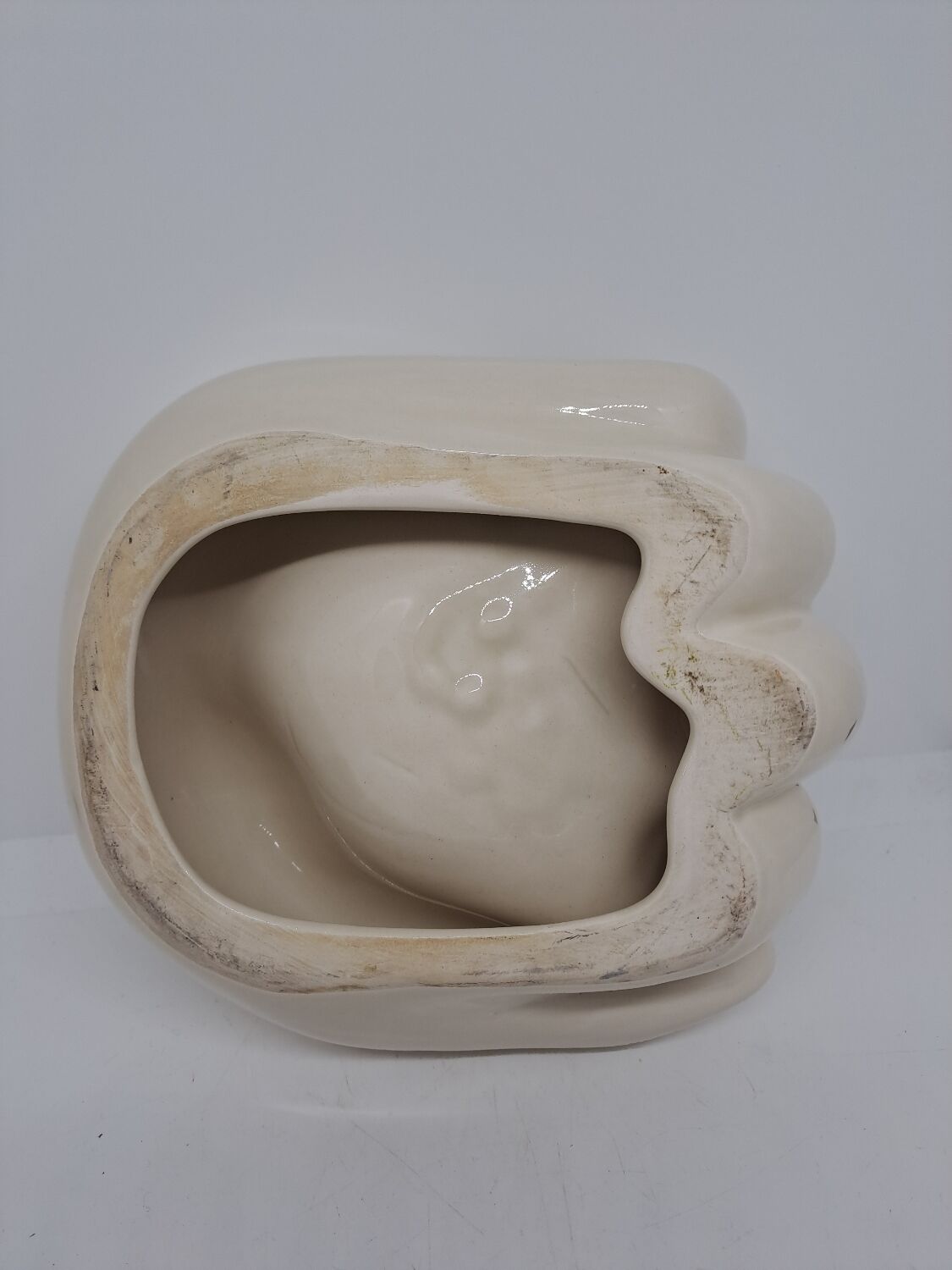 Empty pocket open hand like bear's paw 80's