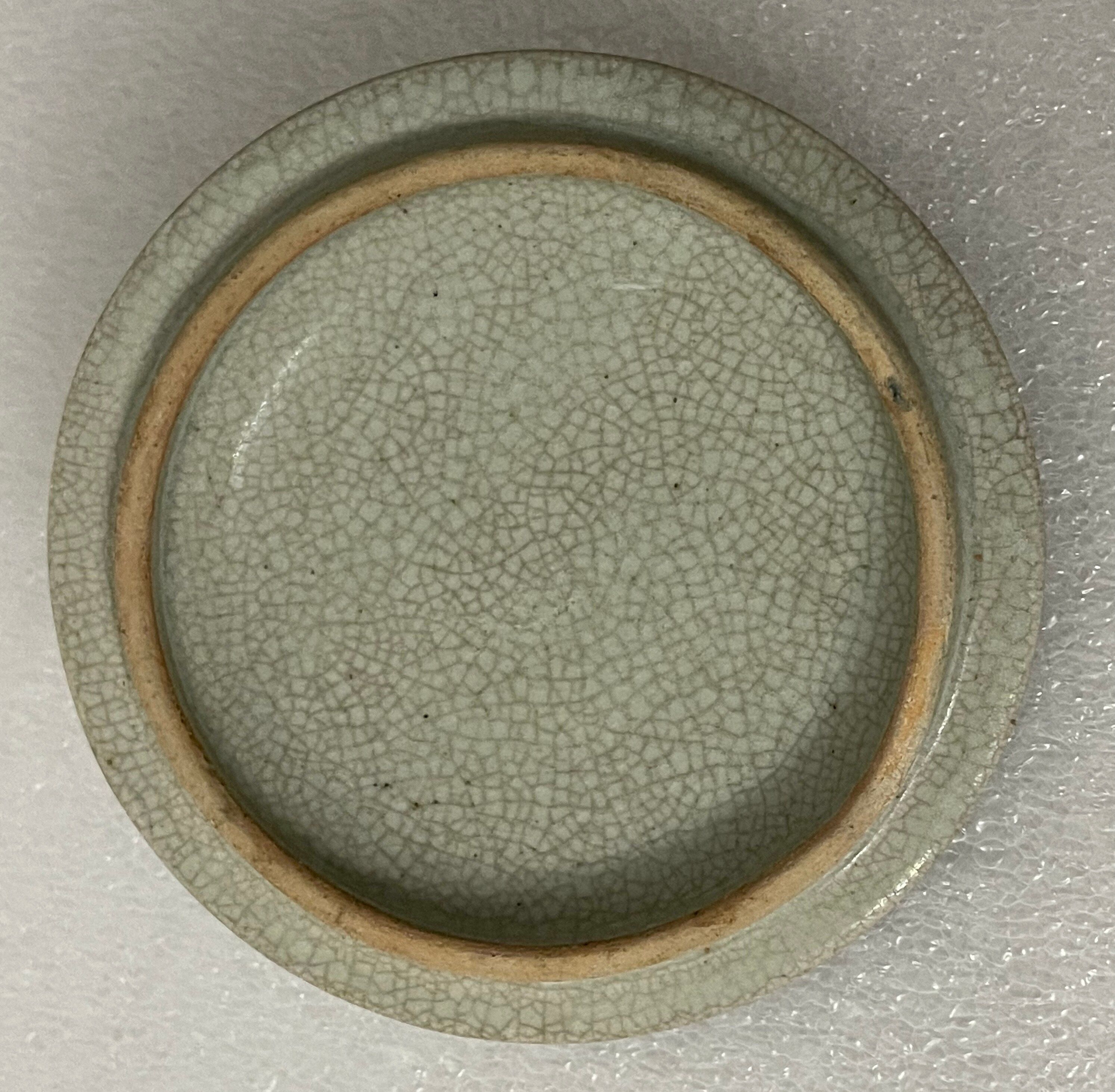 Box of Vietnam later Le dynasty XV or XVI