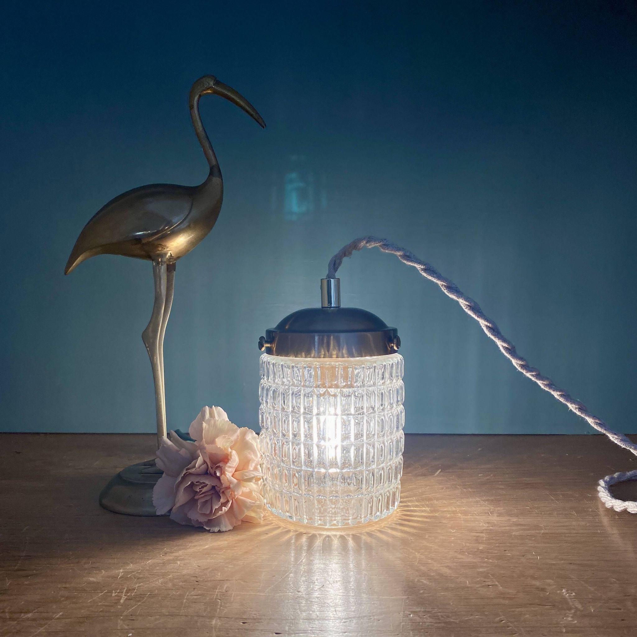 Baladeuse ou lampe à poser globe vintage en verre