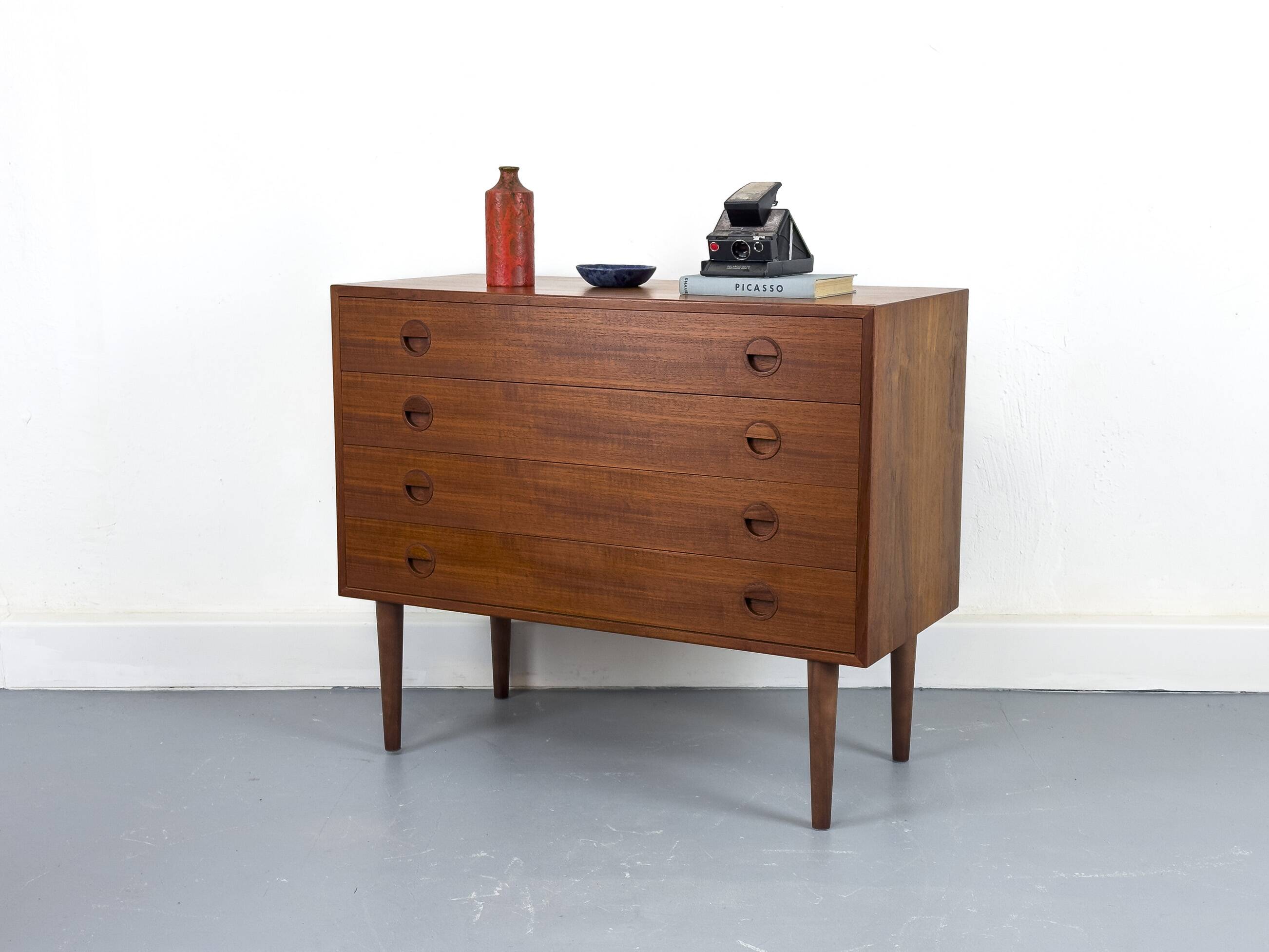 Commode en teck par Hansen et Guldborg, années 1960.