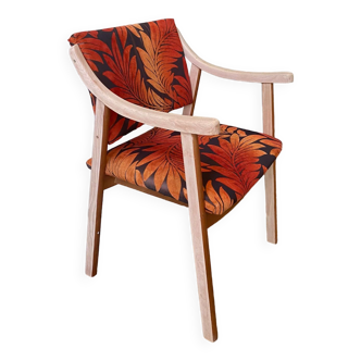 Chaise design bois feuilles orange