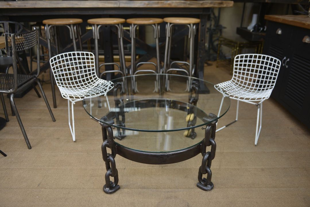 Round coffee table steel chain links 1970