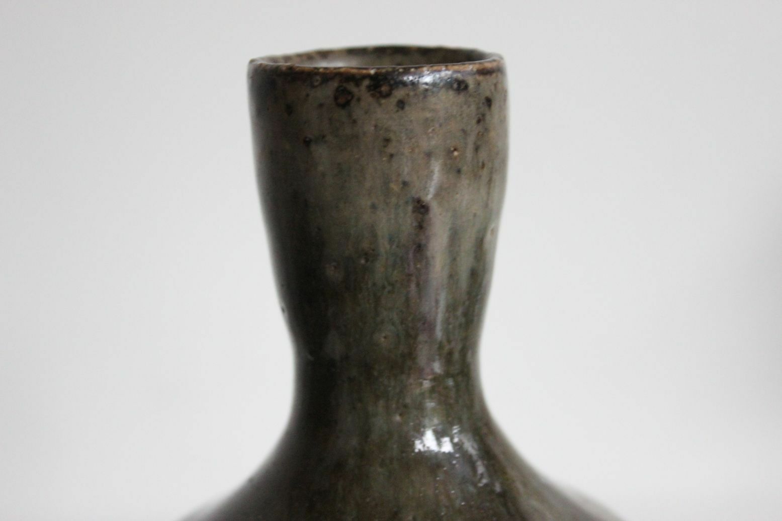 XXth sandstone vase