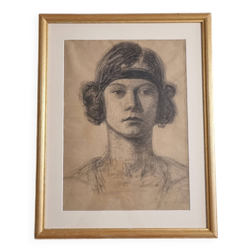Female Art Deco portrait in charcoal, Paris circa 1921-1927, framed 40x51 cm.