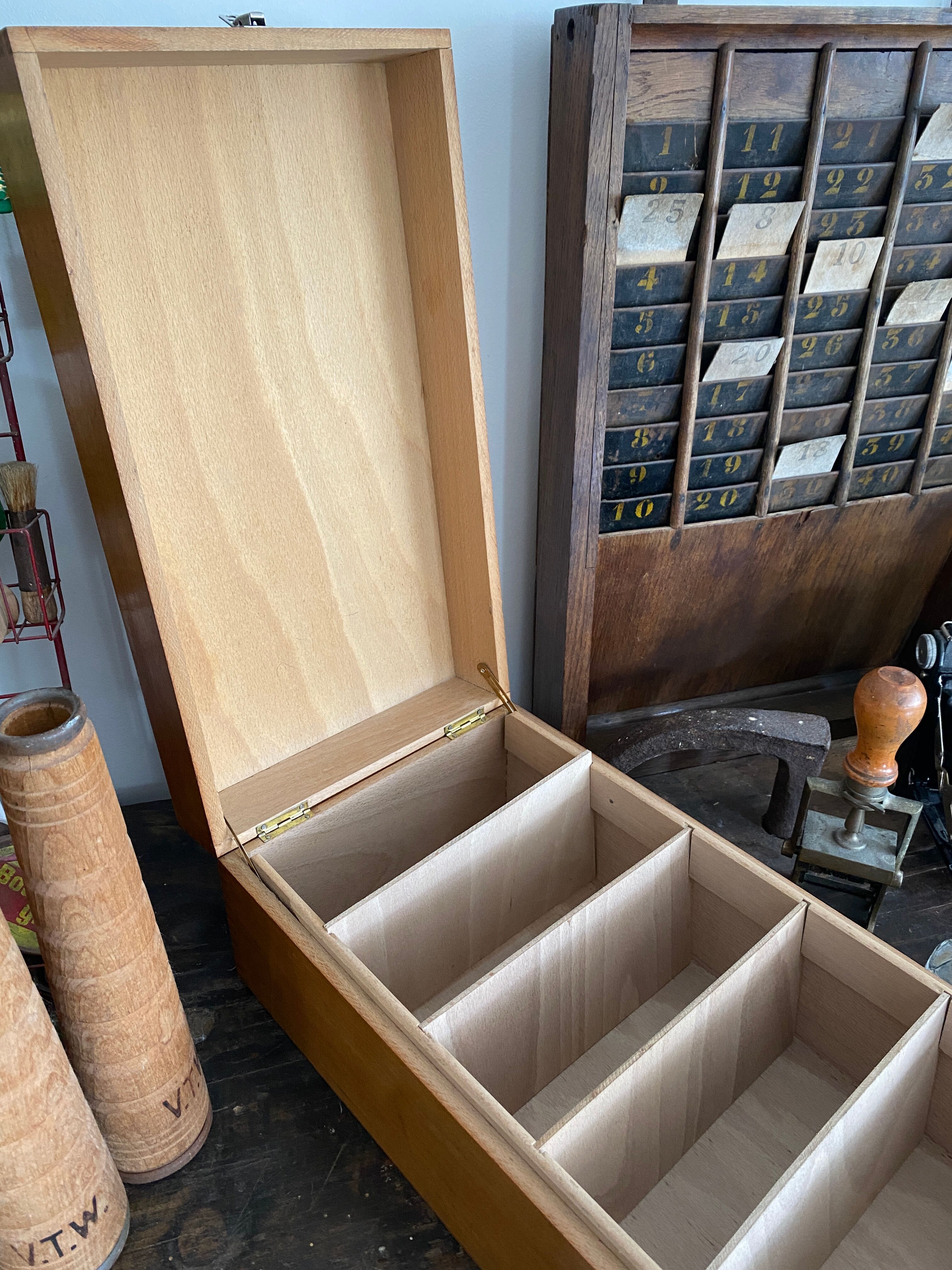 Set of 2 wooden plug boxes