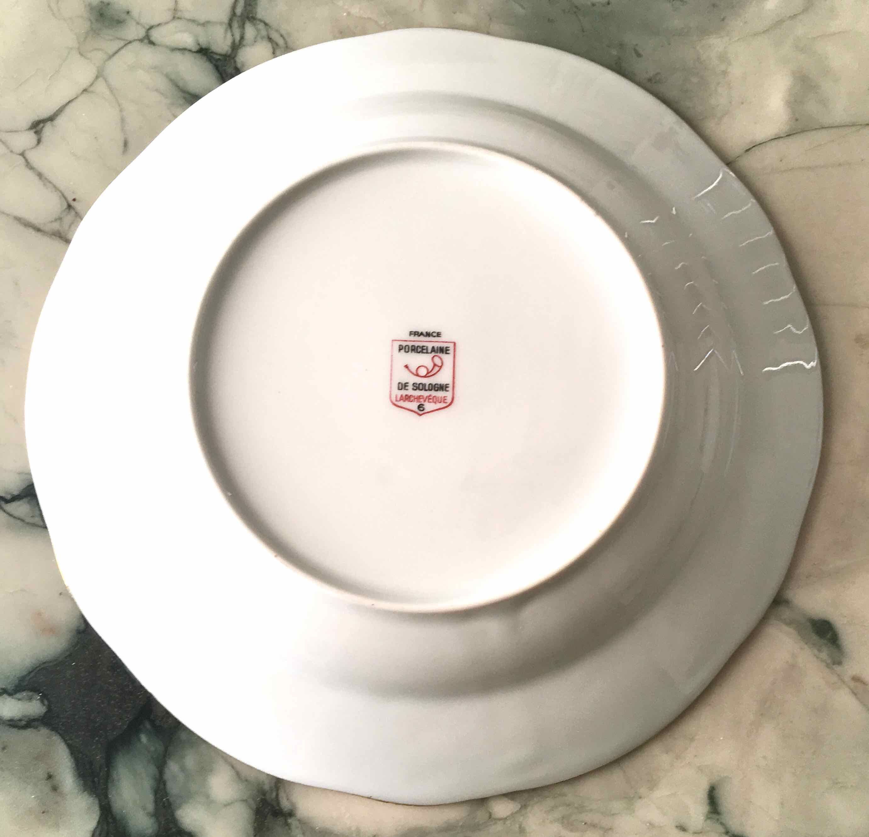 Service plates for 12 people 33 pieces Sologne porcelain
