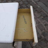 Small buffet 1 metal gate
