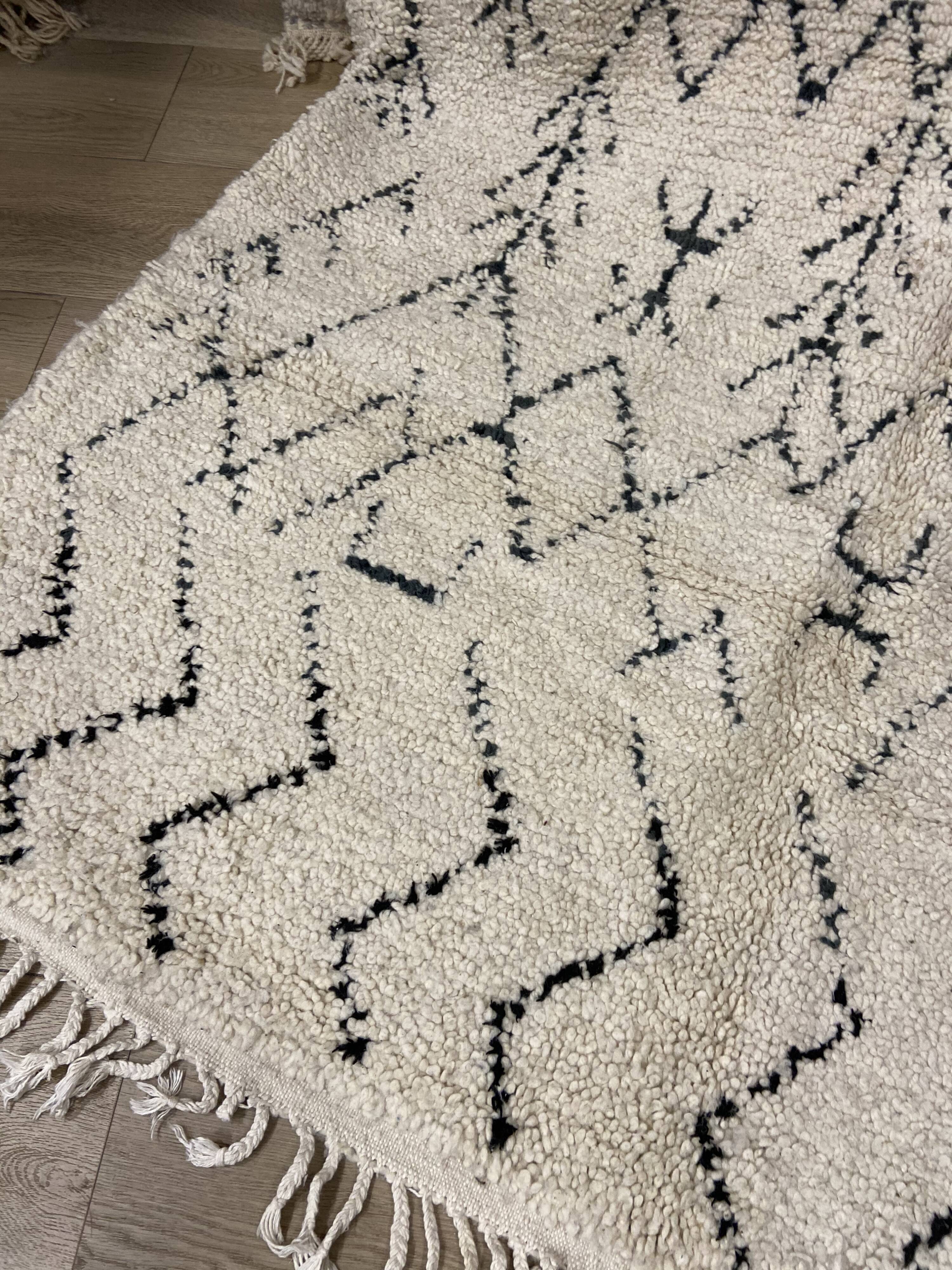 Berber carpet azilal