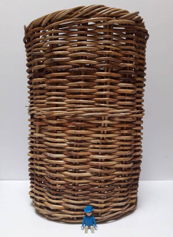High basket 55cm round rattan old