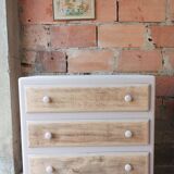 Jolie petite commode de style