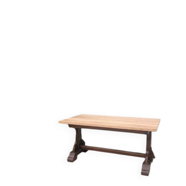 Table de style monastère
