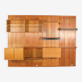 Modular wall system with panels Cado Poul Cadovius teak years 1959