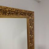 Grand miroir mural vintage sculpté et doré 1970