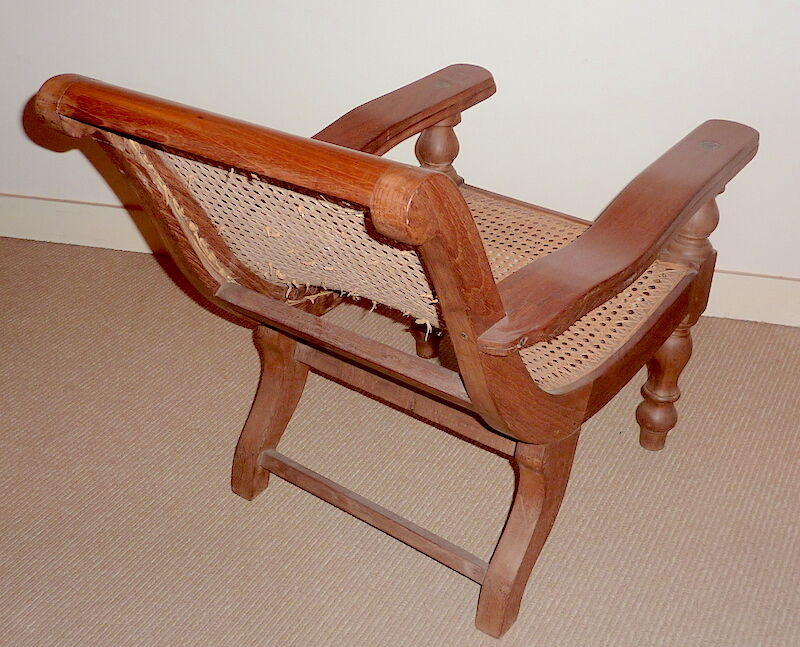 Chair of child planter