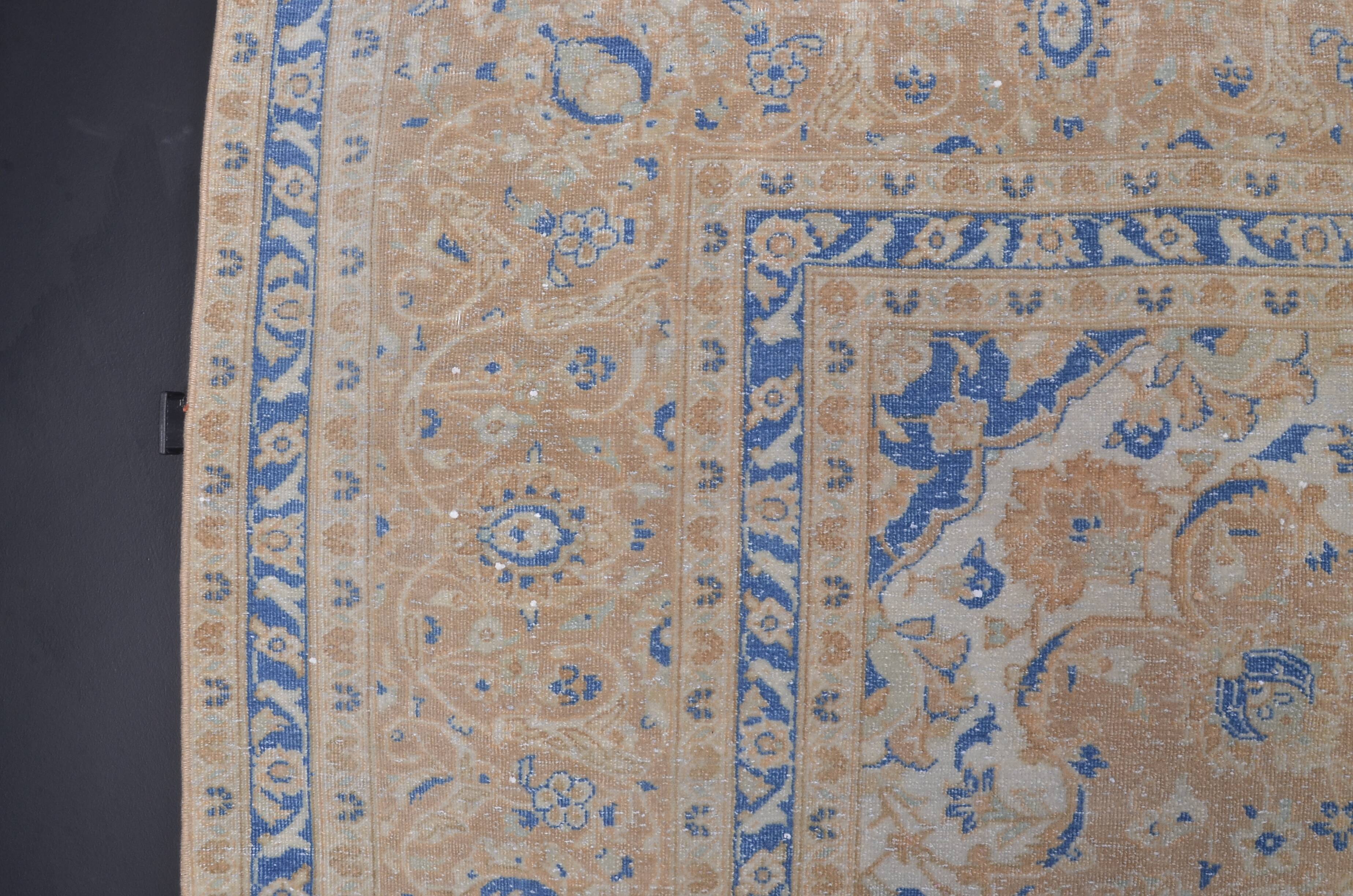 Perrian Vintage Vintage Wool Rug