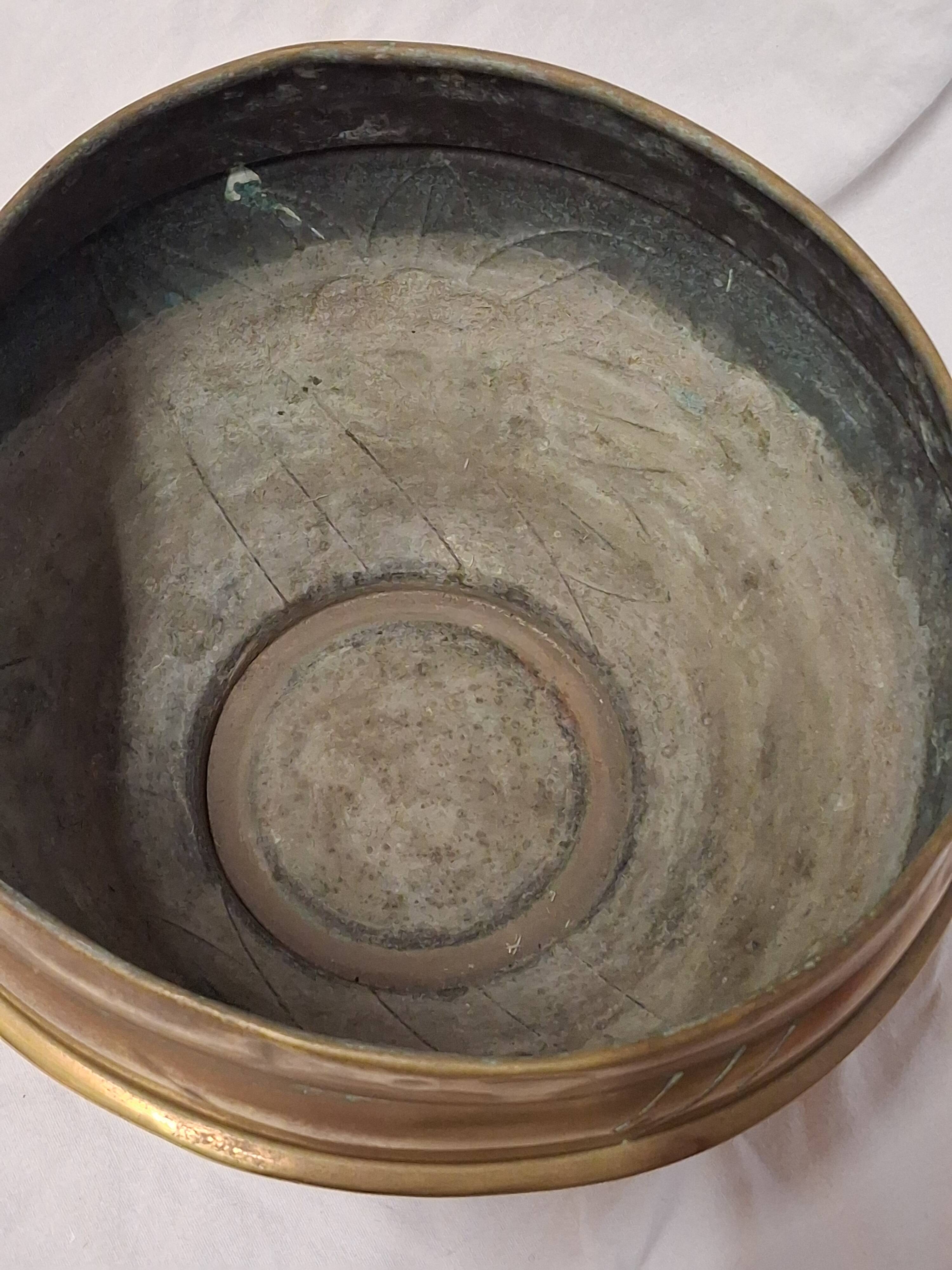 Brass planter with floral motif, Art Nouveau style