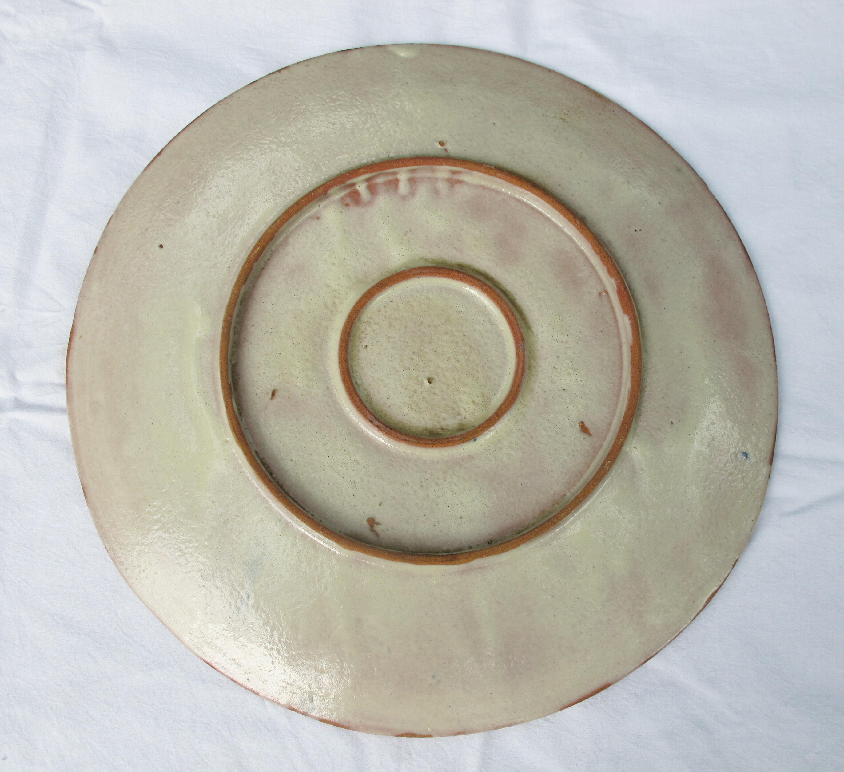 Ceramic earthenware dish