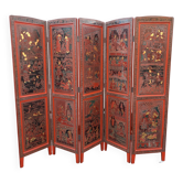 Large extreme orirntal screen