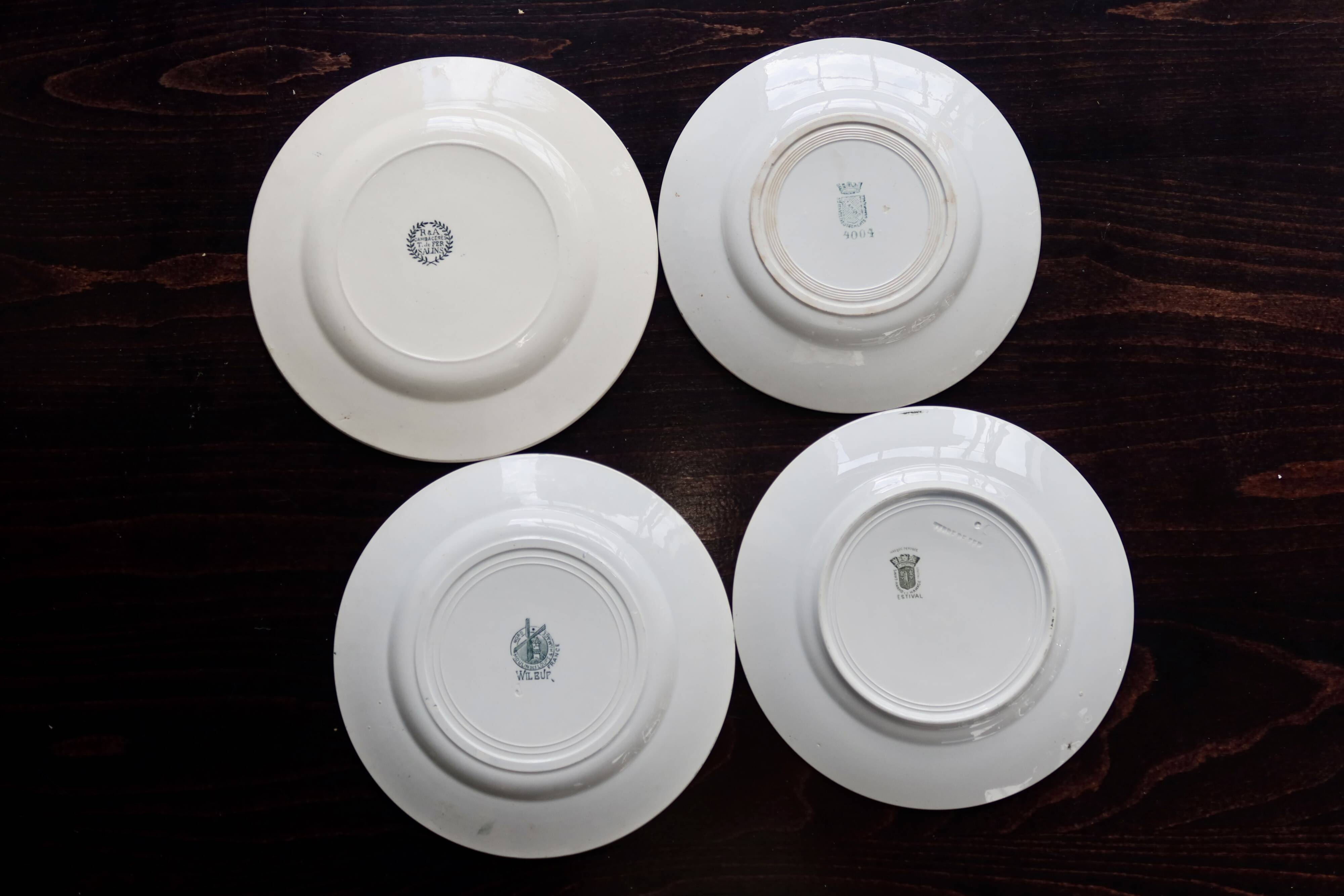 Mismatched vintage ironstone dinner plates - Green decor