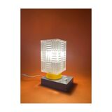 Table lamp