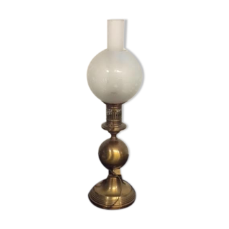 Oil lamp transformed into a lamp