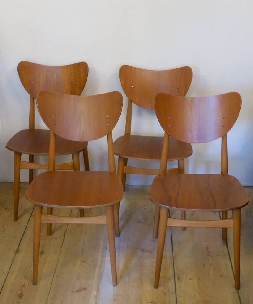 Set of 4 butterfly teak dining chairs with shaped backs, 1960s