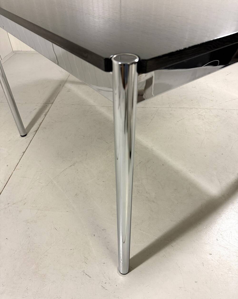 USM Haller dining table in black ash, Fritz Haller 1980’s